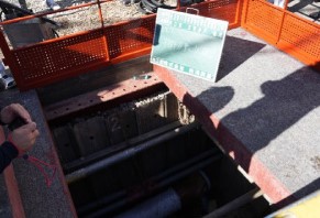 到達側にていまかいまかと待っています